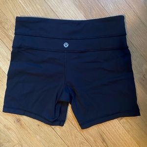 Lululemon Wunder Under Short in Black